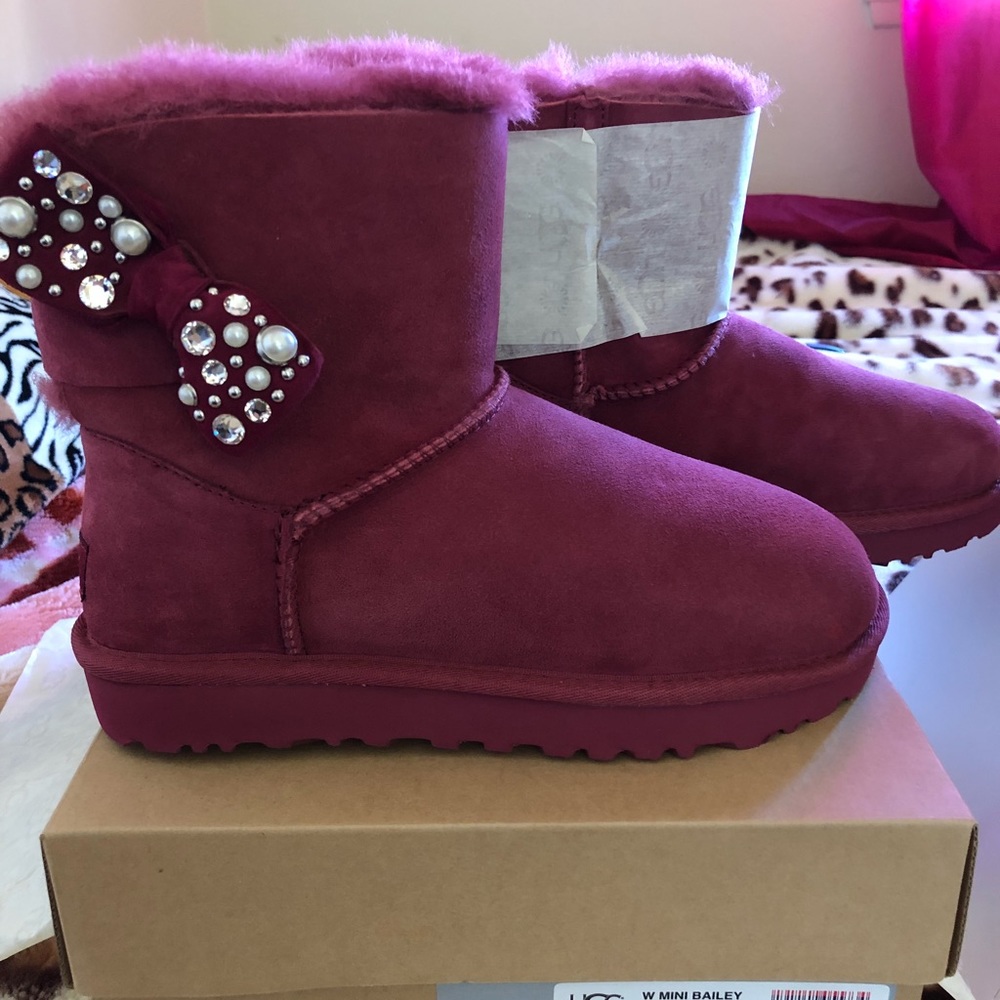 new authentic rareee boot ugg